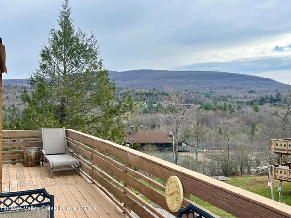 $419,000 | 72 Hunter Drive, Unit L7, Hunter, NY 12442