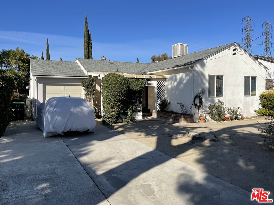 25860 Miramonte Street Redlands, CA 92373 - Photo 7 of 51