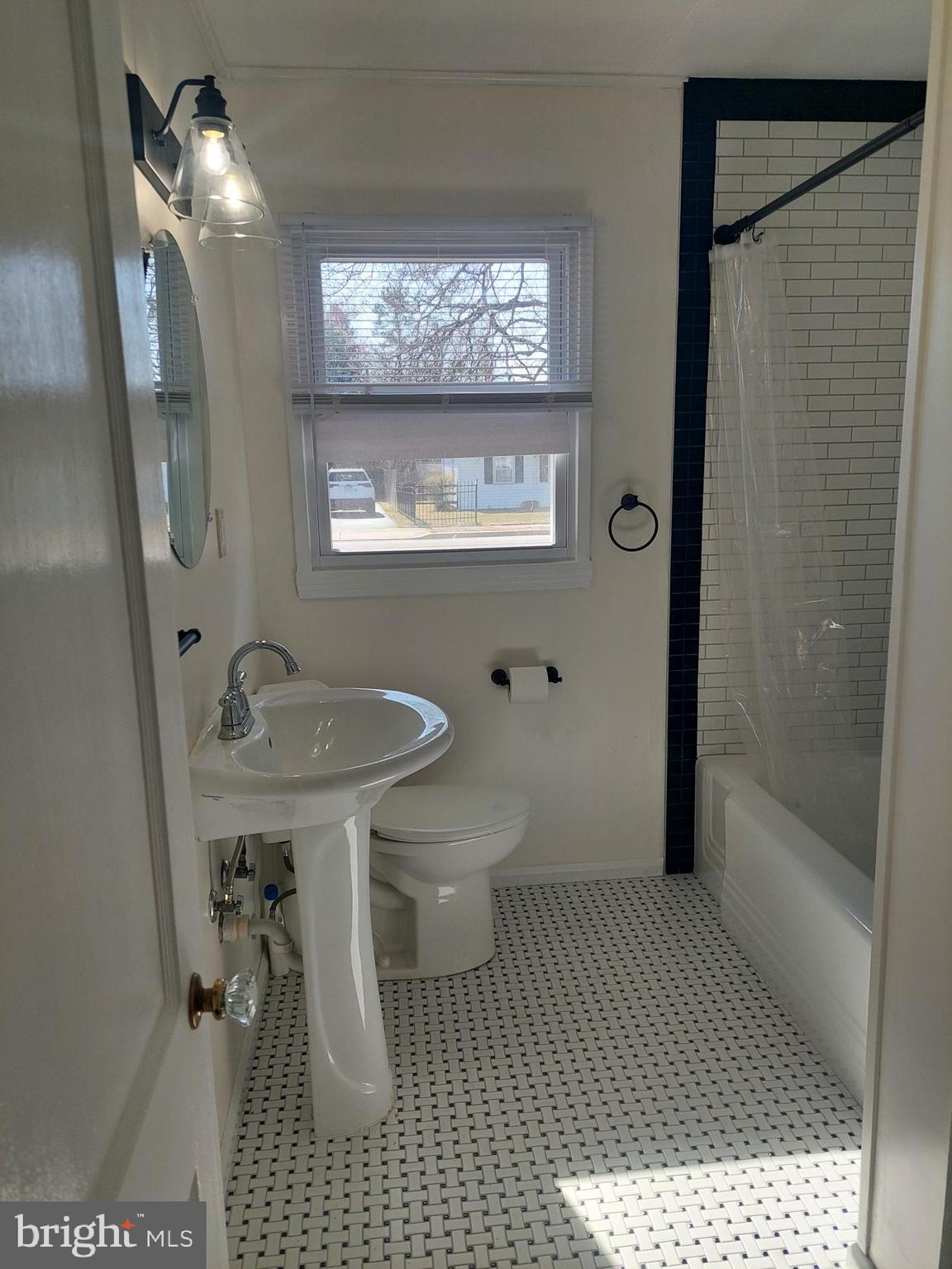 113 Manor Road Paoli, PA 19301 - Photo 14 of 21