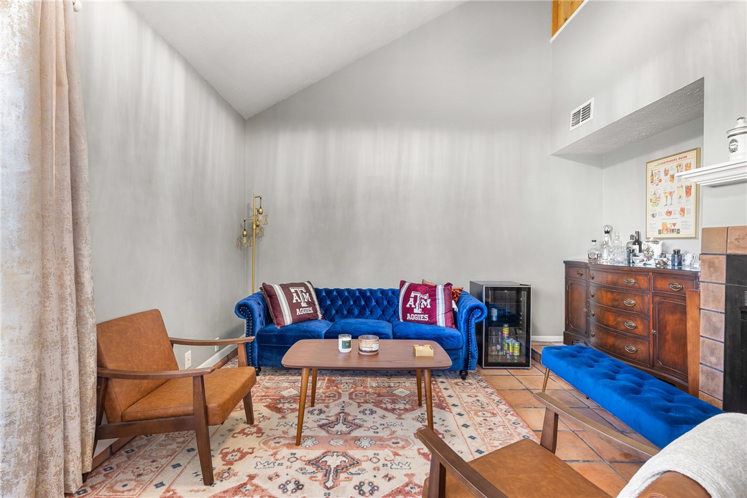 917 Navidad Street Bryan, TX 77801 - Photo 5 of 17