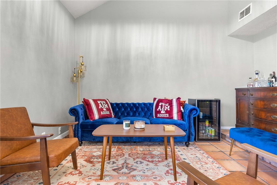 917 Navidad Street Bryan, TX 77801 - Photo 6 of 17