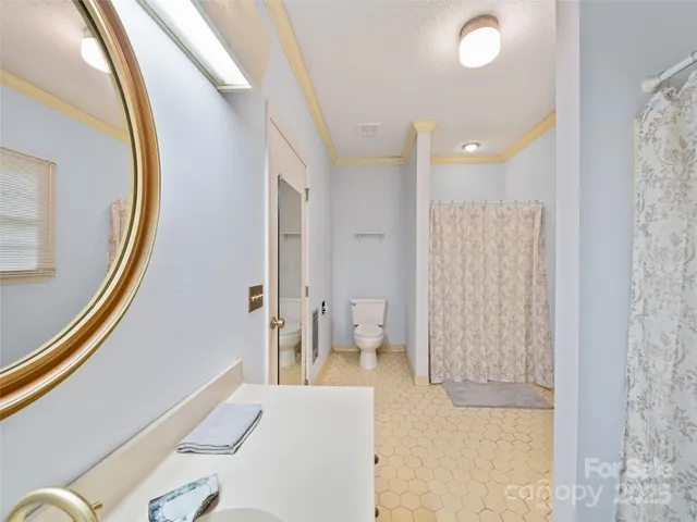 $249,111 | 147 Walnut Avenue, Spruce Pine, NC 28777