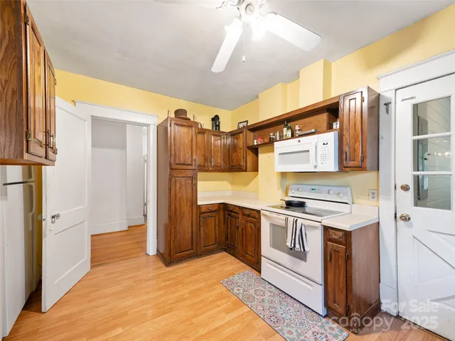 $249,111 | 147 Walnut Avenue, Spruce Pine, NC 28777