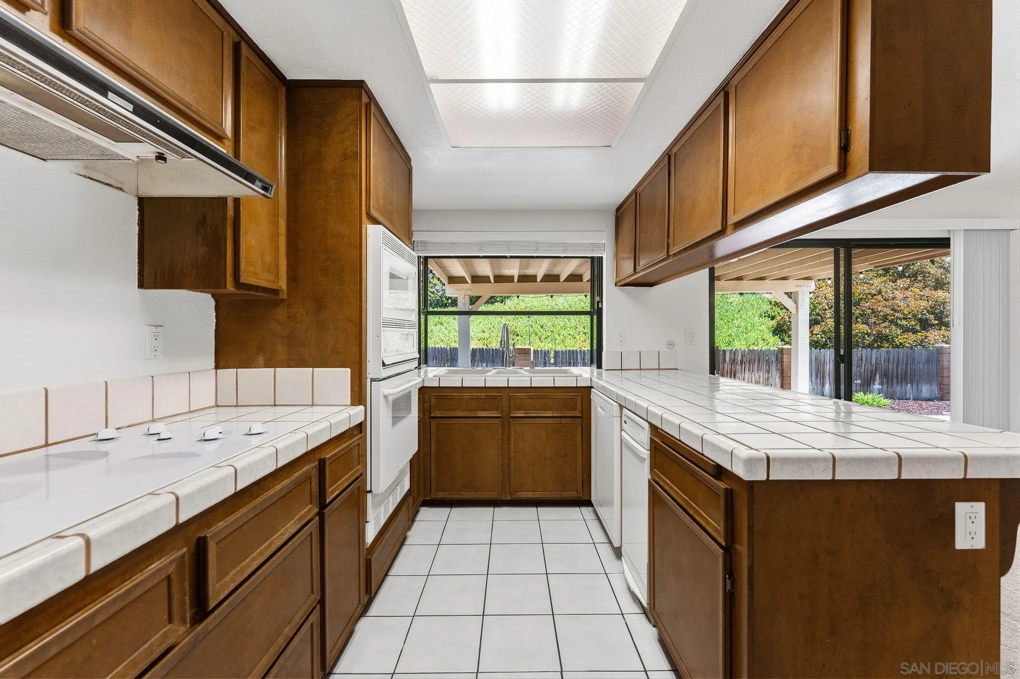 1330 Ridgeview Way Bonita, CA 91902 - Photo 11 of 49