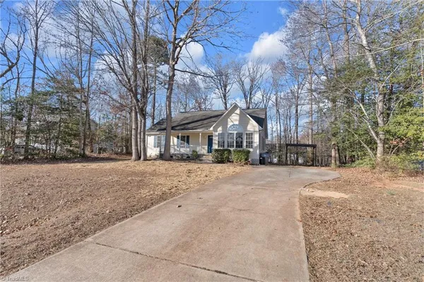 $255,000 | 2403 Regency Drive, Randleman, NC 27317