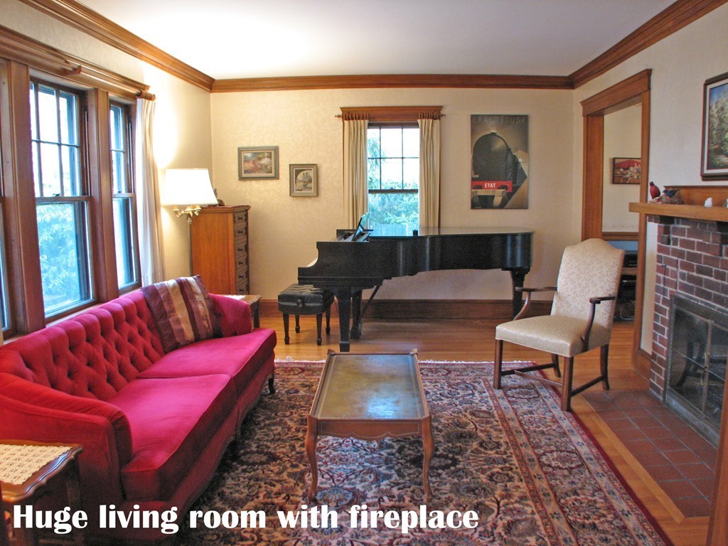 11 Pine Ridge Road Arlington, MA 02476 - Photo 3 of 22