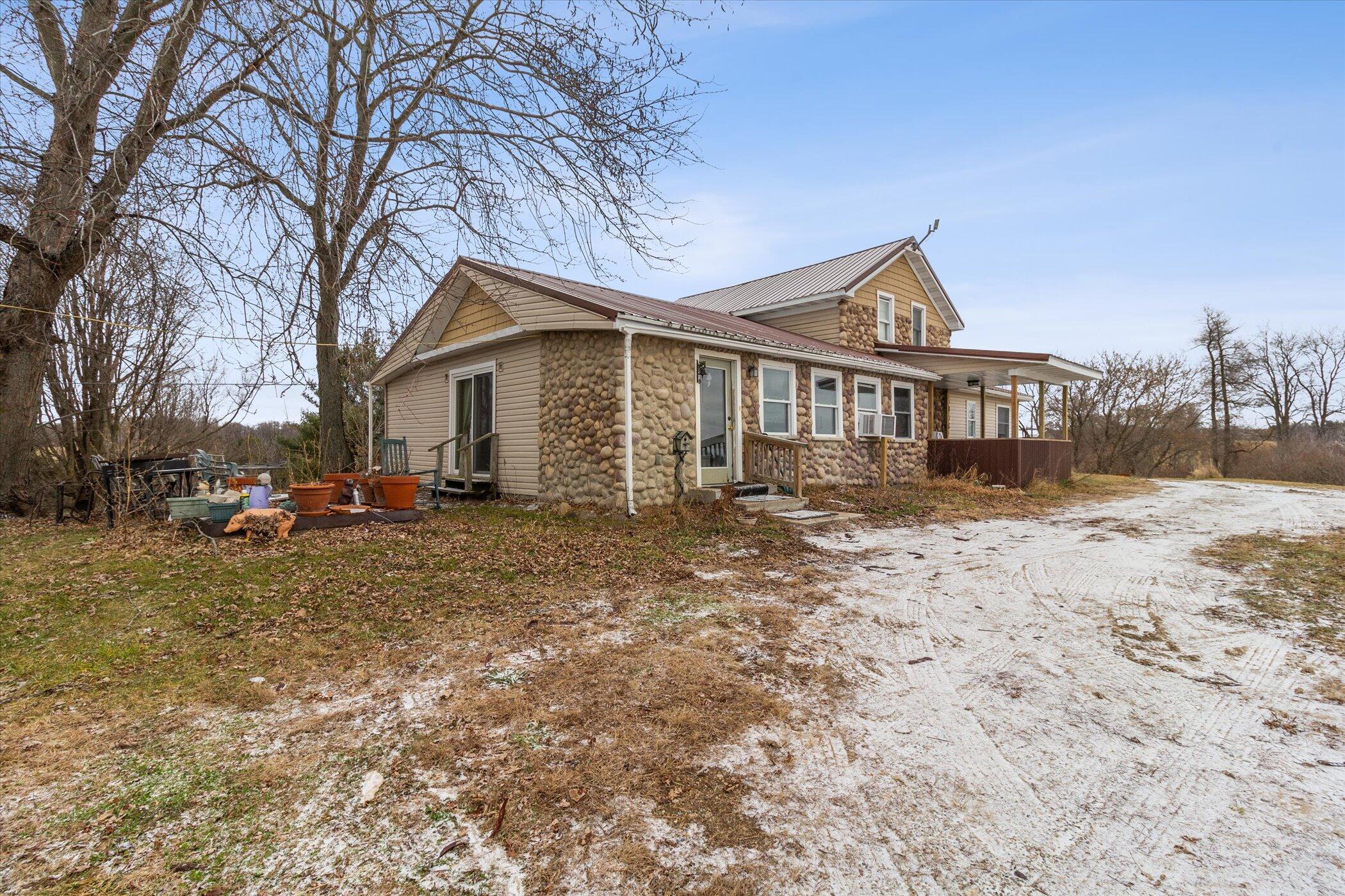 531 Truman Road Barryton, MI 49305 - Photo 25 of 41 02-531-Truman-Rd-Barryton-MI-49305-Windo