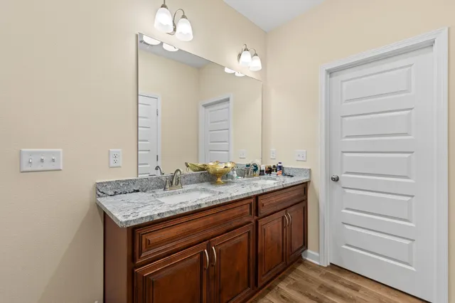 $370,000 | 230 Wheat Drive, Crestview, FL 32536