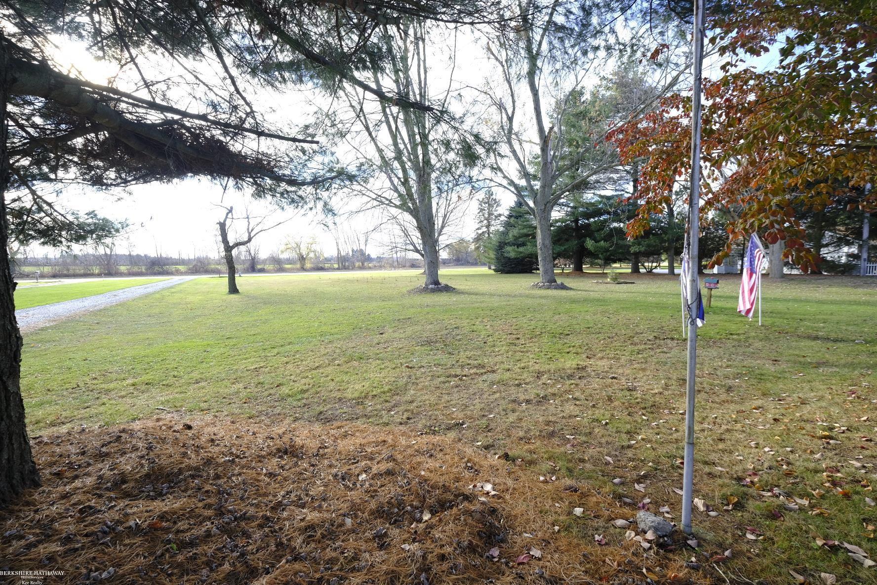 6825 Aitken Road Lexington, MI 48450 - Photo 7 of 31 Gallery Image 7