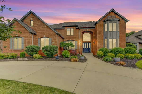 $874,900 | 9937 Tanglewood Court, Munster, IN 46321