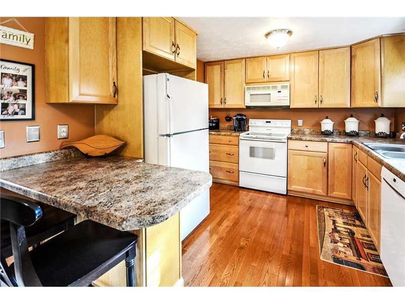 139 Fox Run Road Cranberry Township, PA 16066 - Photo 4 of 19 Kitchen.