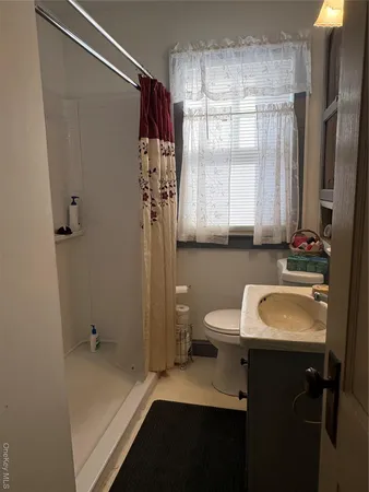 $1,300 | 8 Marshall Road, Unit B, Poughkeepsie, NY 12603