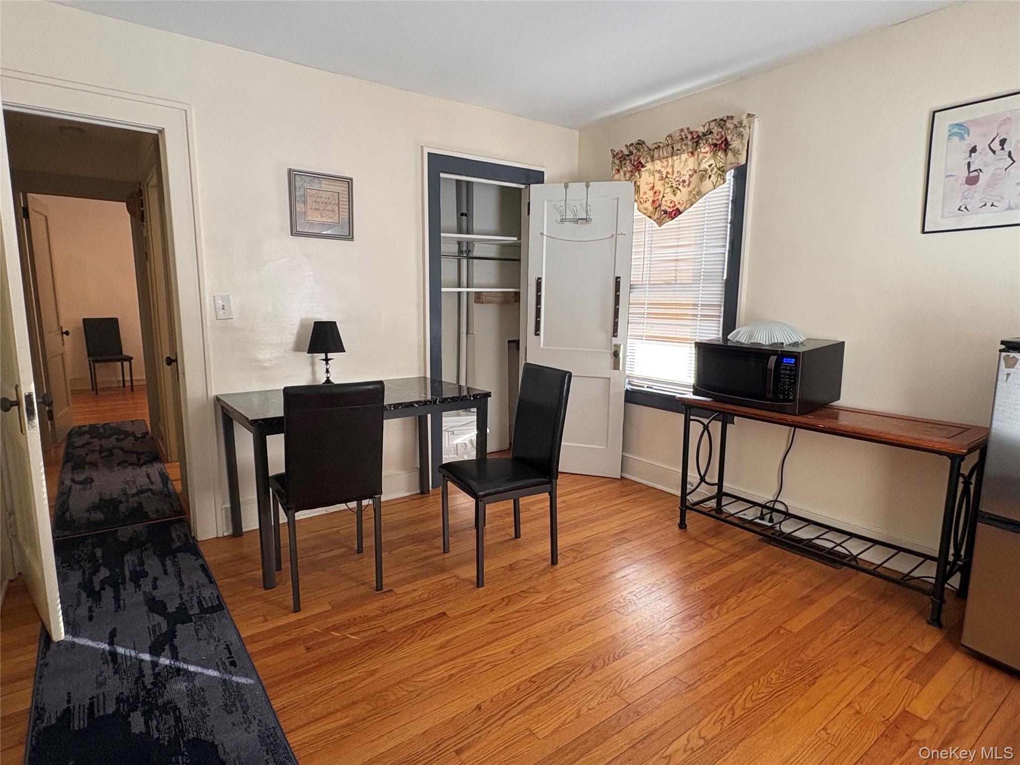 8 Marshall Road, Unit B Poughkeepsie, NY 12603 - Photo 4 of 7