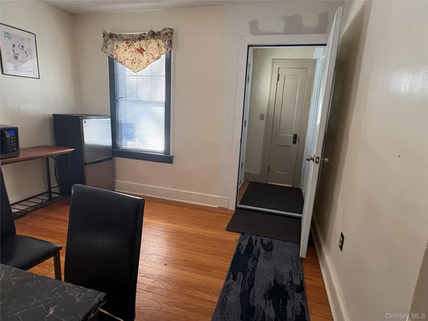 $1,300 | 8 Marshall Road, Unit B, Poughkeepsie, NY 12603