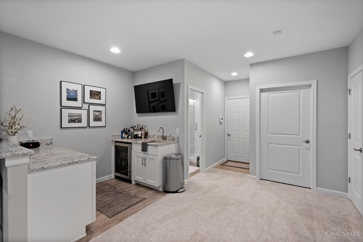 3640 Brotherton Road Cincinnati, OH 45209 - Photo 31 of 40