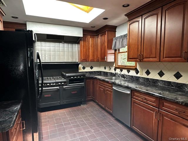 64 Yankee Lake Road Wurtsboro, NY 12790 - Photo 4 of 19