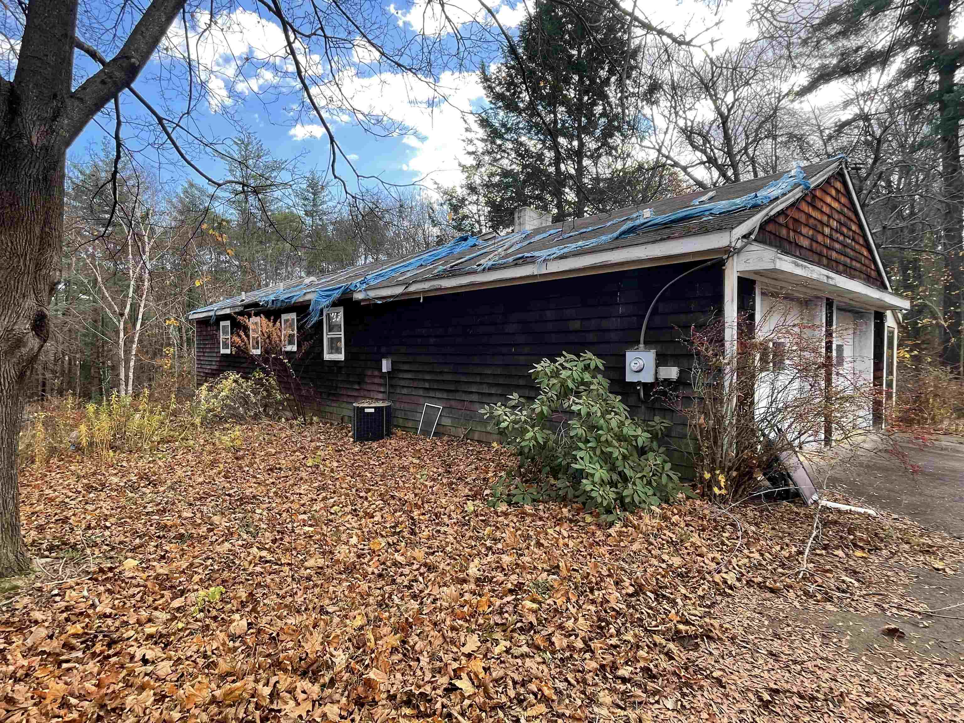 45 Leonard Avenue Hooksett, NH 03106 - Photo 2 of 3