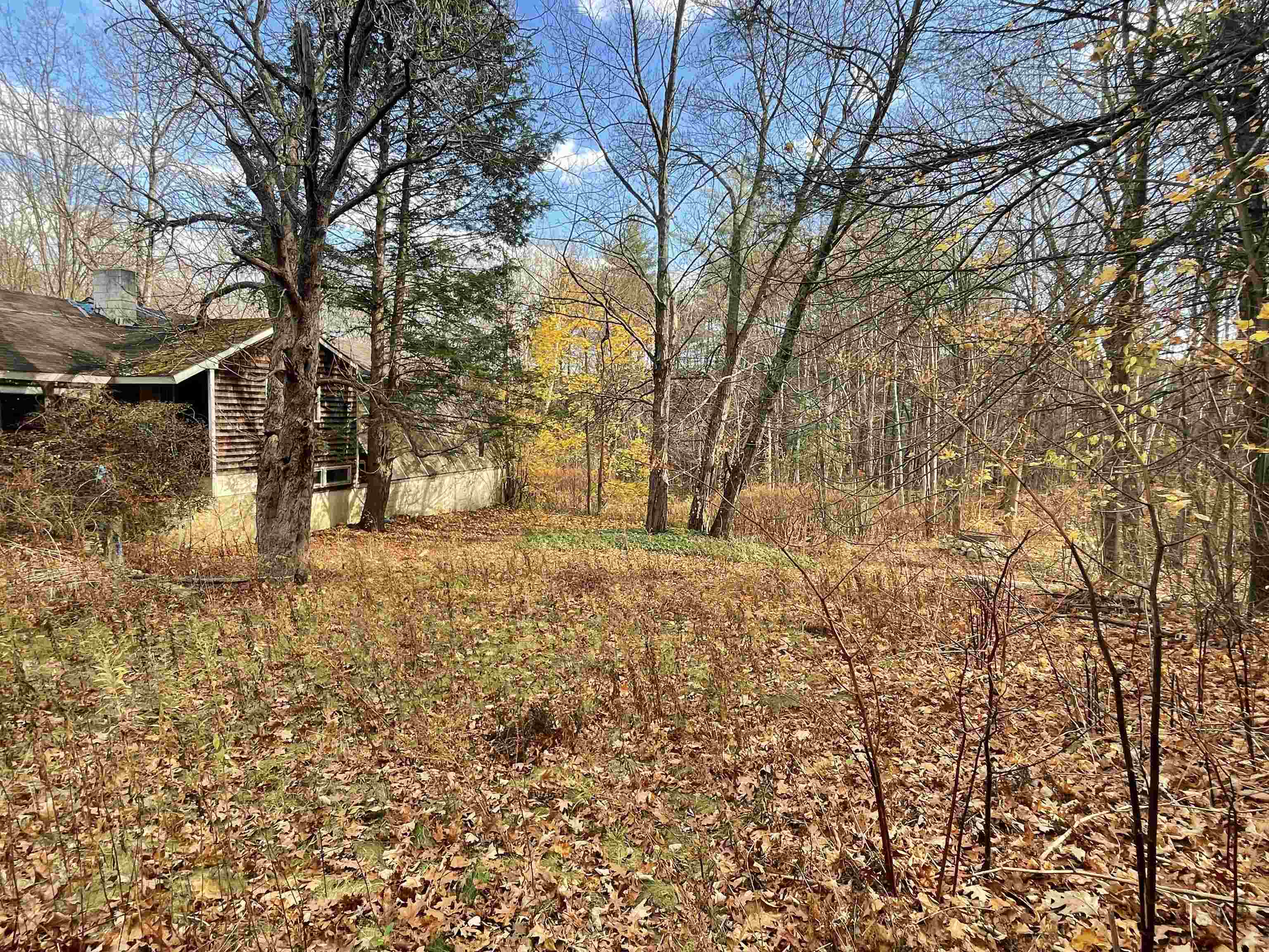 45 Leonard Avenue Hooksett, NH 03106 - Photo 3 of 3