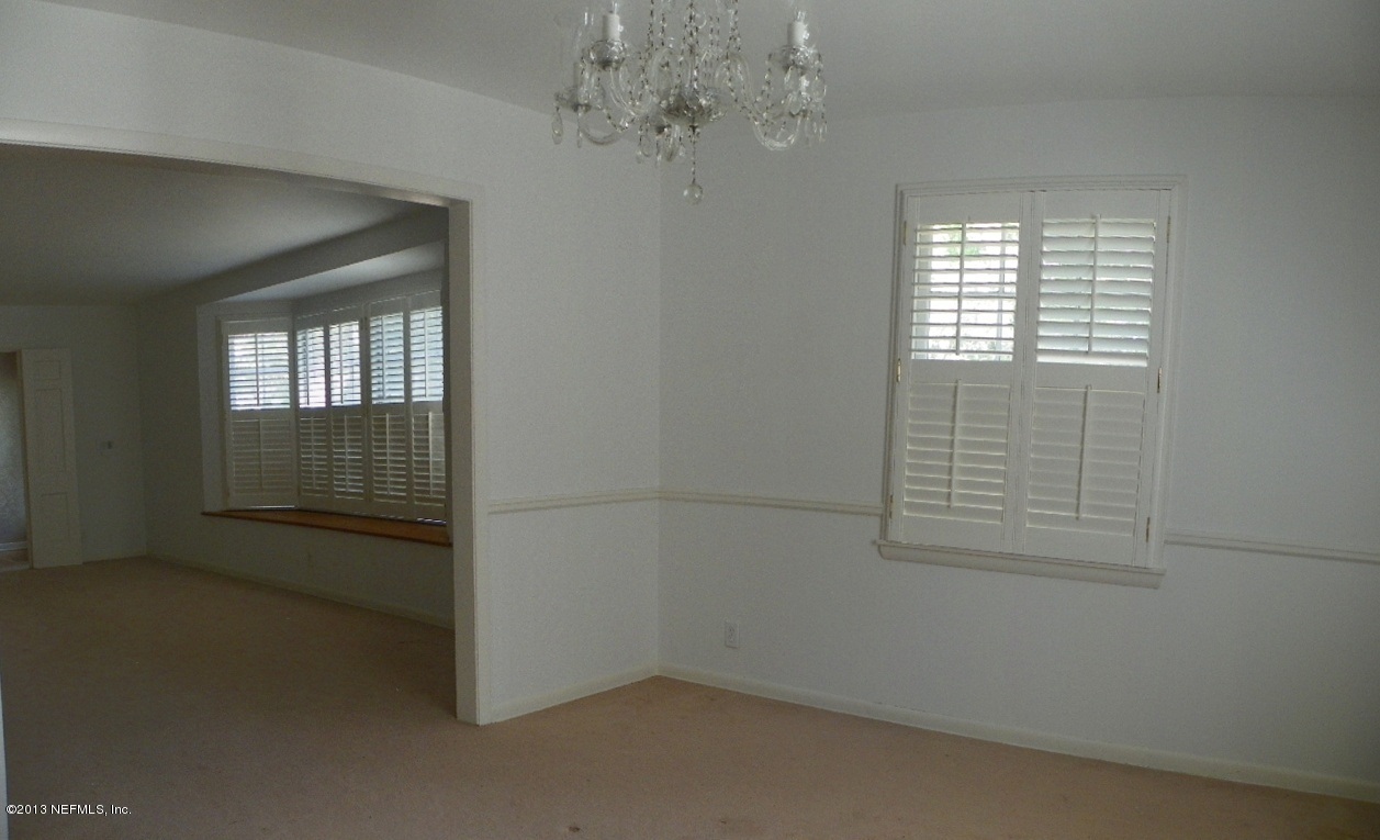 2516 Holly Point Road East Orange Park, FL 32073 - Photo 5 of 8 Dining Room