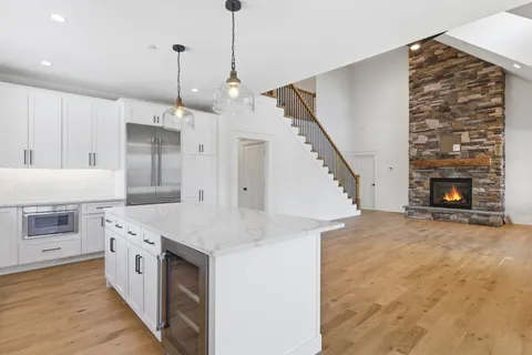 $1,395,000 | 8 Deadreckoning Point, Laconia, NH 03246