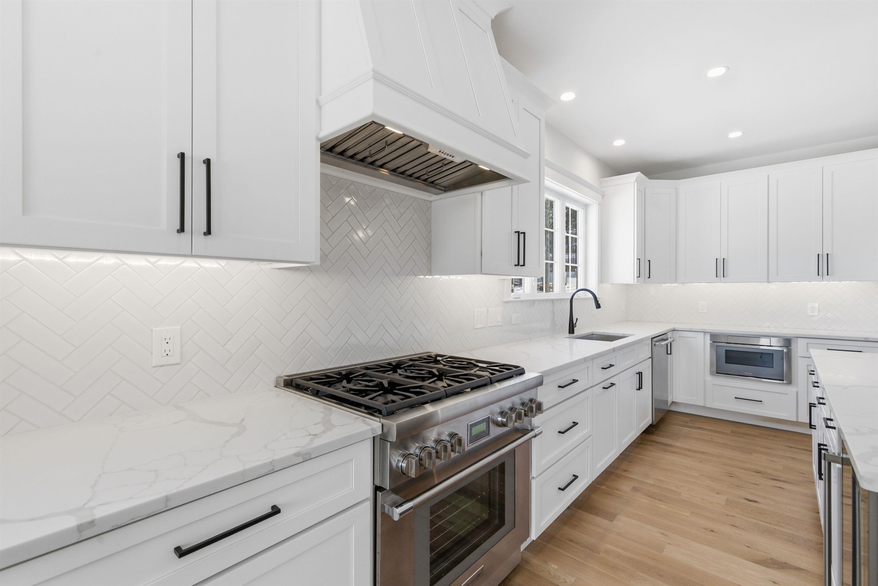 8 Deadreckoning Point Laconia, NH 03246 - Photo 18 of 58