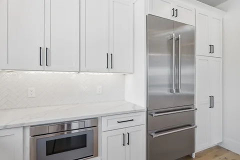 $1,395,000 | 8 Deadreckoning Point, Laconia, NH 03246