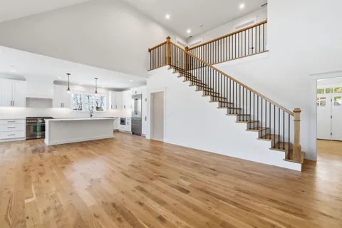 $1,395,000 | 8 Deadreckoning Point, Laconia, NH 03246