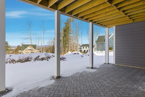 $1,395,000 | 8 Deadreckoning Point, Laconia, NH 03246