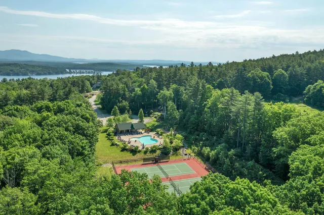 $1,395,000 | 8 Deadreckoning Point, Laconia, NH 03246