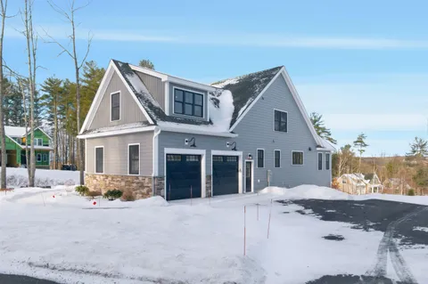 $1,395,000 | 8 Deadreckoning Point, Laconia, NH 03246