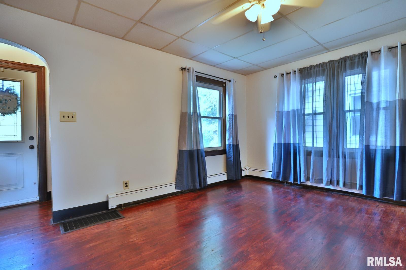 2433 South 11th Street Springfield, IL 62703 - Photo 11 of 72