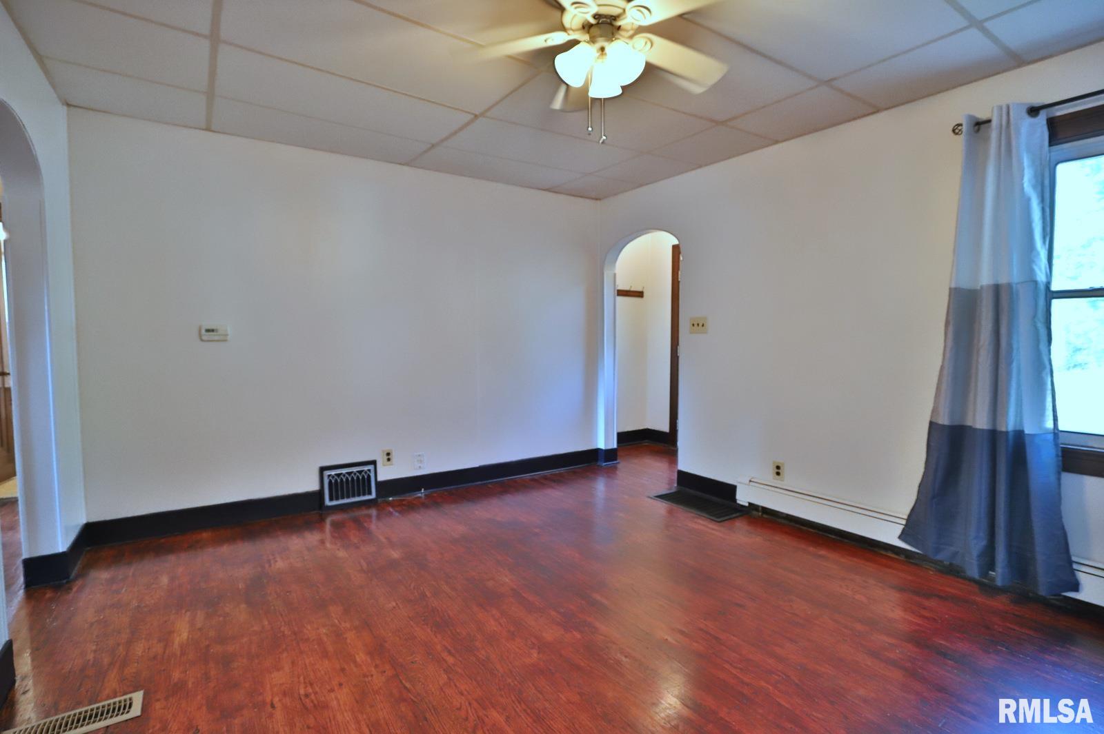 2433 South 11th Street Springfield, IL 62703 - Photo 12 of 72