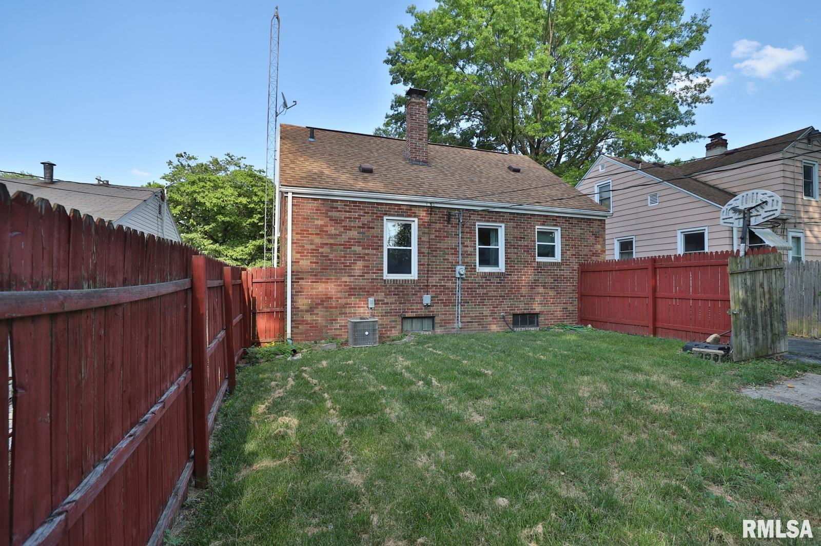 2433 South 11th Street Springfield, IL 62703 - Photo 47 of 72