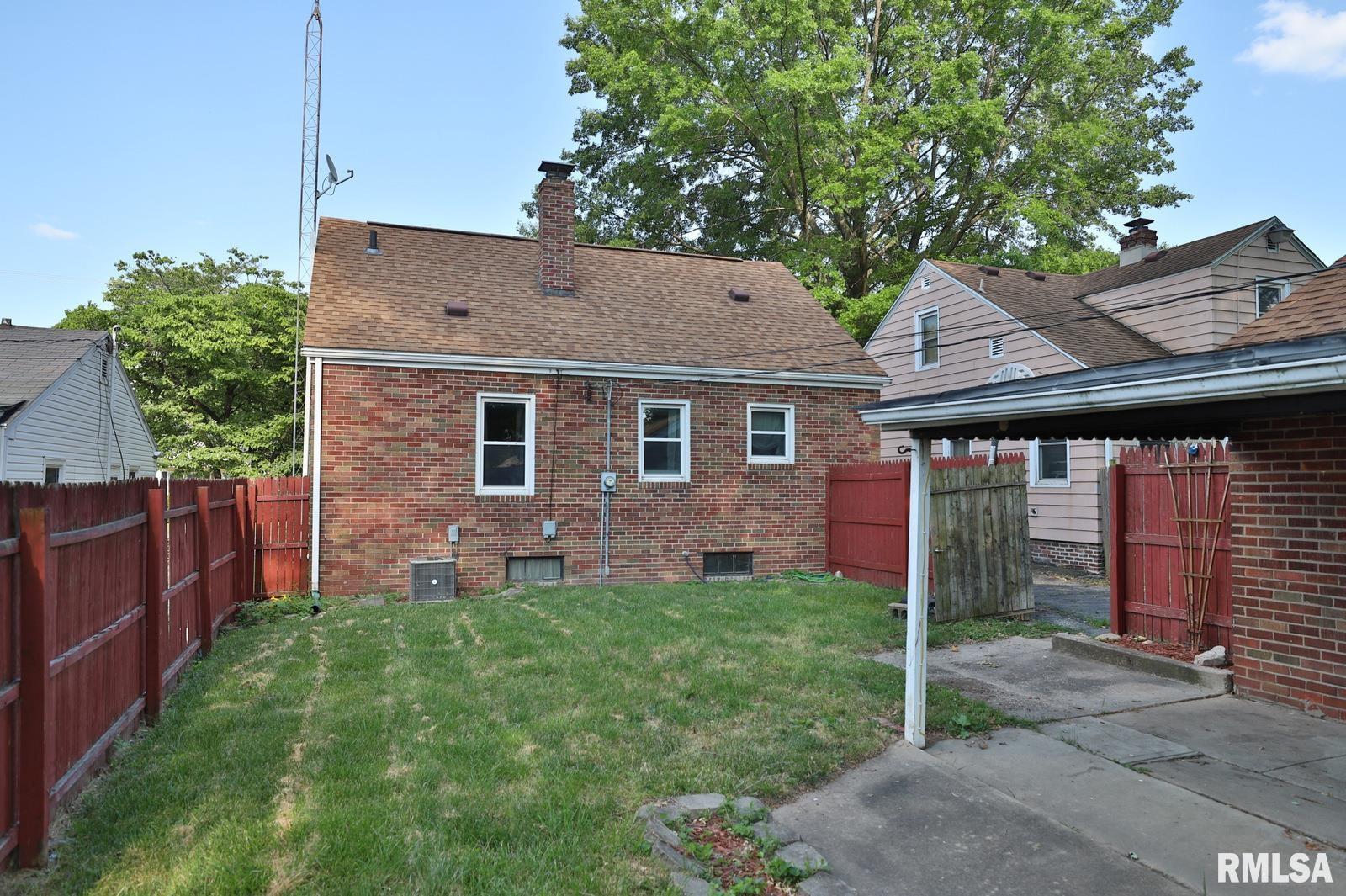 2433 South 11th Street Springfield, IL 62703 - Photo 48 of 72