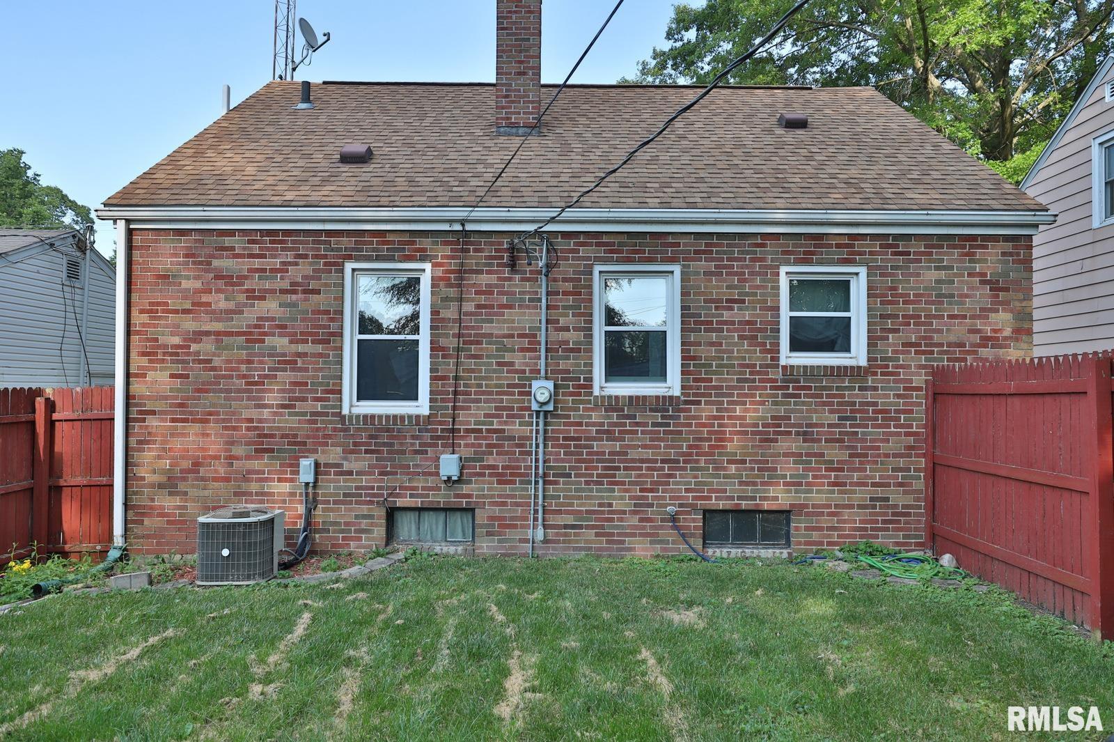 2433 South 11th Street Springfield, IL 62703 - Photo 49 of 72