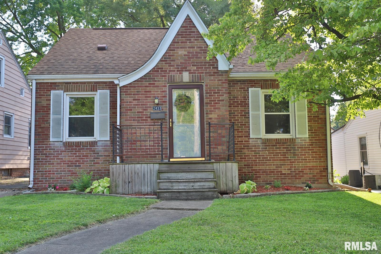 2433 South 11th Street Springfield, IL 62703 - Photo 7 of 72