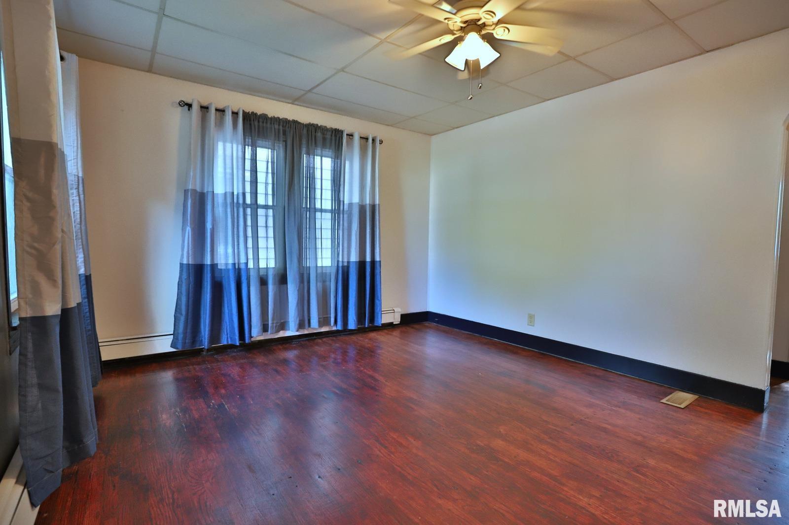 2433 South 11th Street Springfield, IL 62703 - Photo 10 of 72
