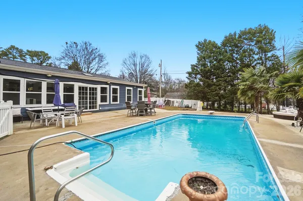 $650,000 | 14010 Mareshead Lane, Matthews, NC 28105