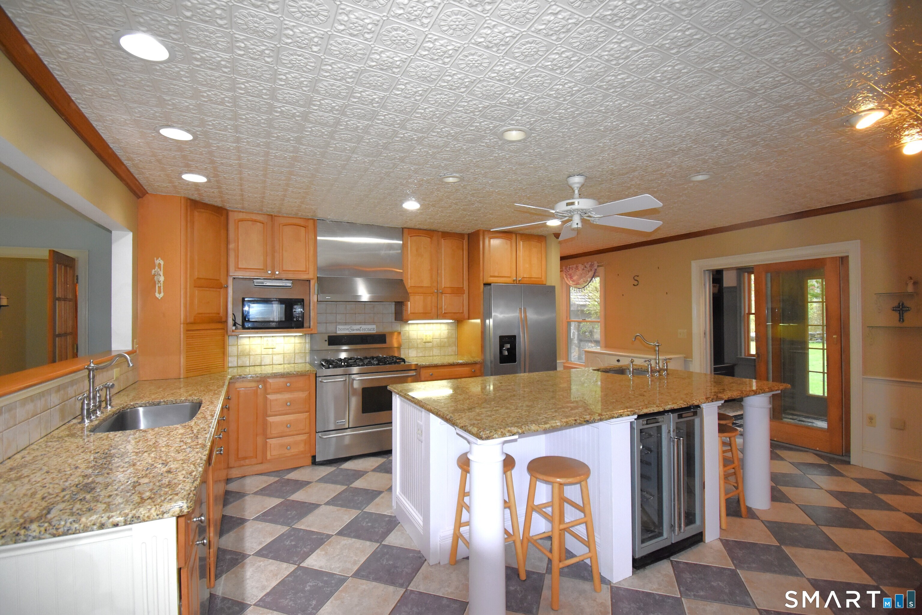 378 Lathrop Road Plainfield, CT 06374 - Photo 8 of 33