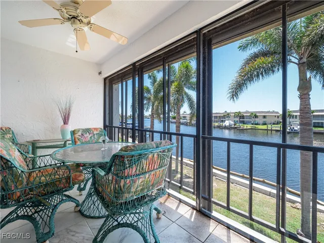 $279,000 | 4218 Southeast 20th Place, Unit D5, Cape Coral, FL 33904