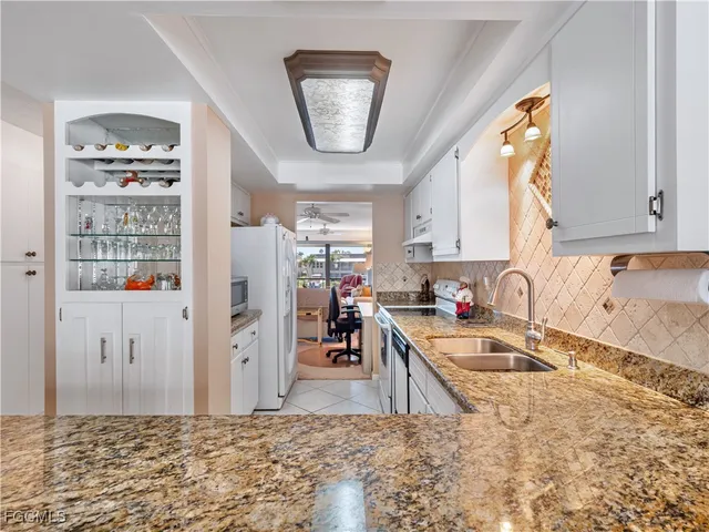 $279,000 | 4218 Southeast 20th Place, Unit D5, Cape Coral, FL 33904