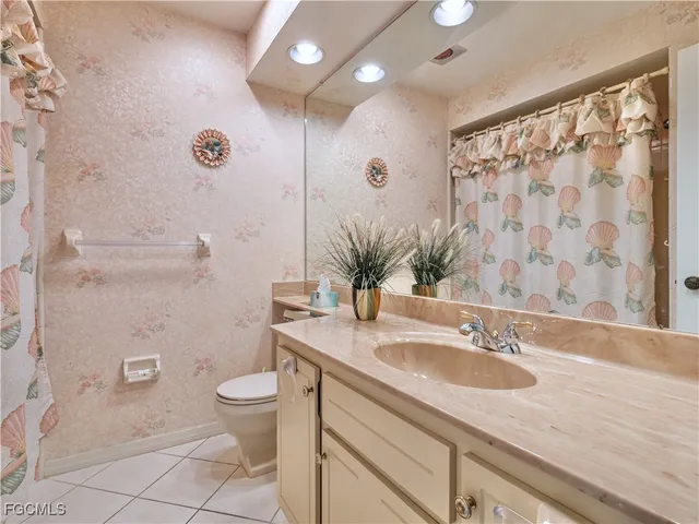 $279,000 | 4218 Southeast 20th Place, Unit D5, Cape Coral, FL 33904