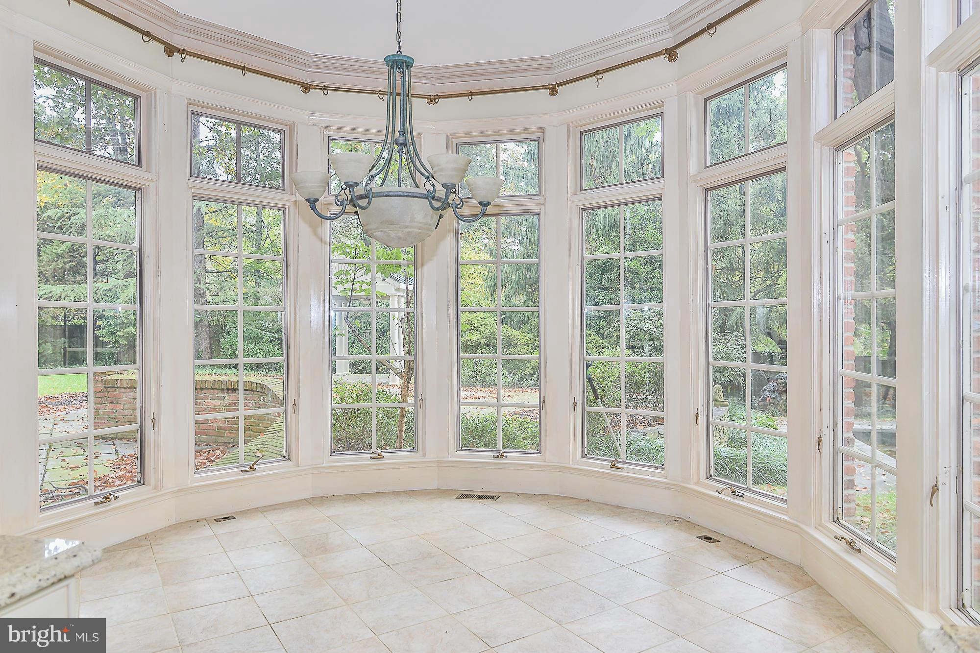 1132 Chain Bridge Road McLean, VA 22101 - Photo 19 of 30 Kitchen