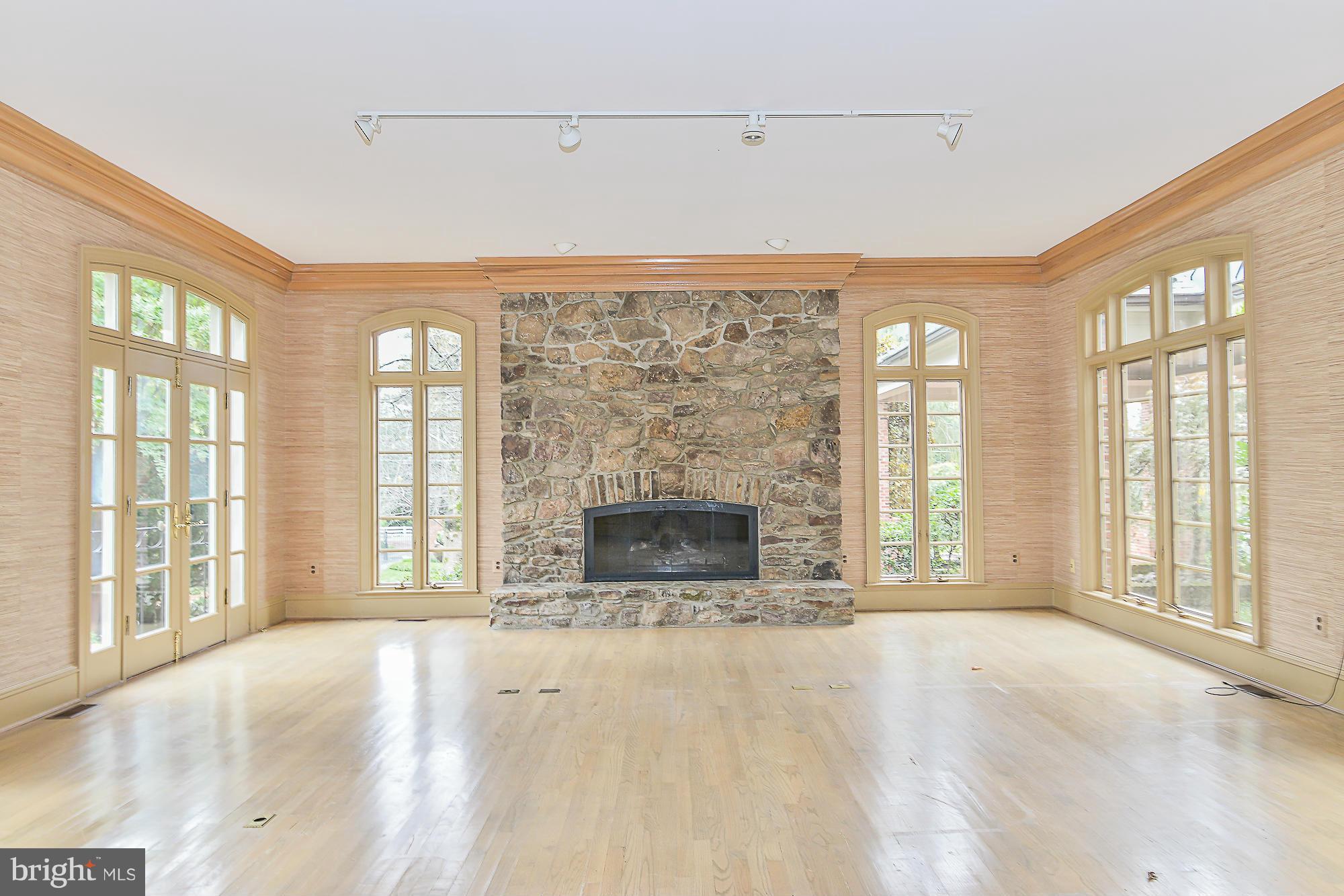 1132 Chain Bridge Road McLean, VA 22101 - Photo 21 of 30 Family Room