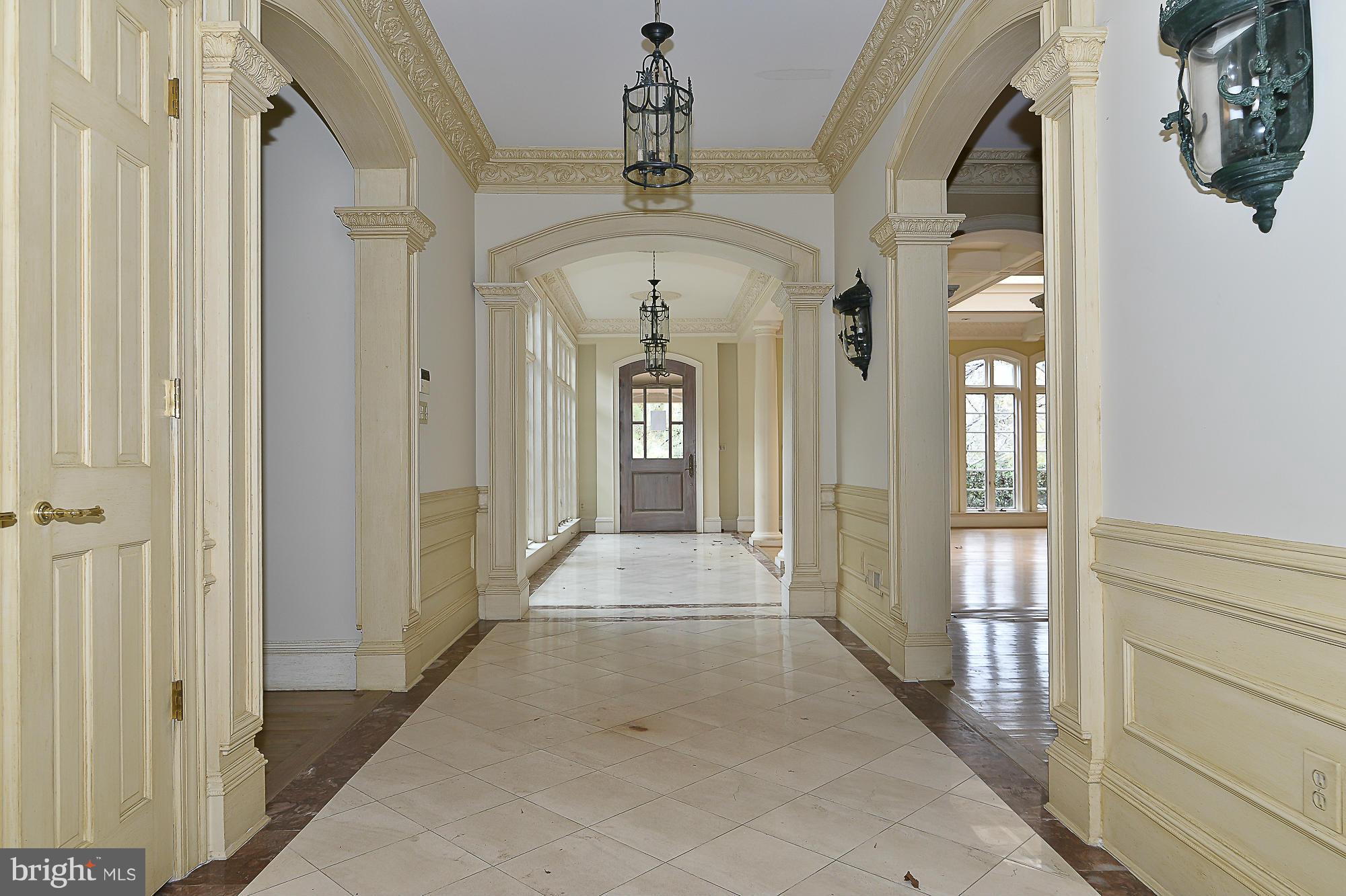 1132 Chain Bridge Road McLean, VA 22101 - Photo 4 of 30 Interior (General)