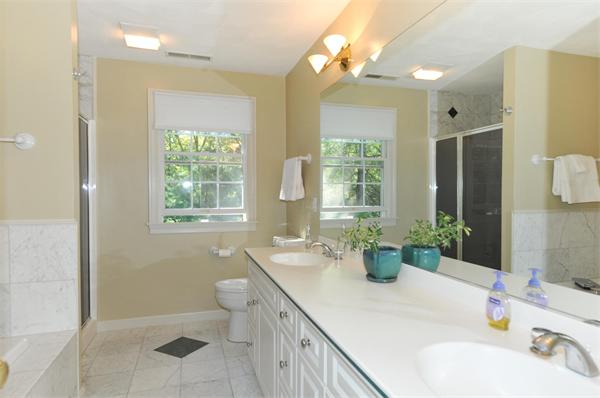 36 Battle Flagg Road Bedford, MA 01730 - Photo 14 of 19 Gallery Image 14