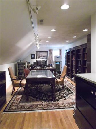 36 Battle Flagg Road Bedford, MA 01730 - Photo 15 of 19 Gallery Image 15
