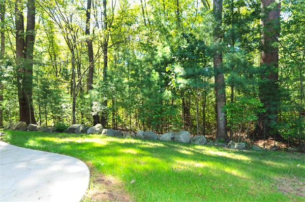36 Battle Flagg Road Bedford, MA 01730 - Photo 18 of 19 Gallery Image 18