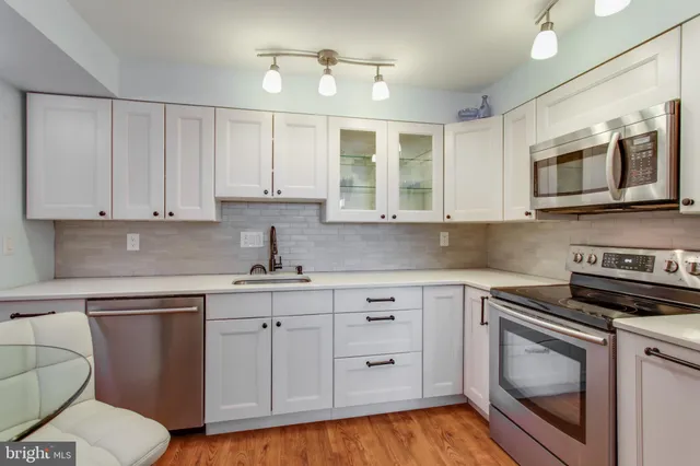 $3,000 | 1808 Old Meadow Road, Unit 1012, McLean, VA 22102