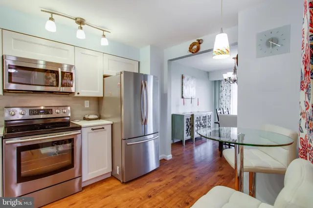 $3,000 | 1808 Old Meadow Road, Unit 1012, McLean, VA 22102